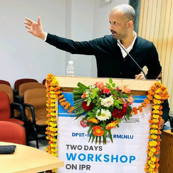 Dr Vikas Bhati